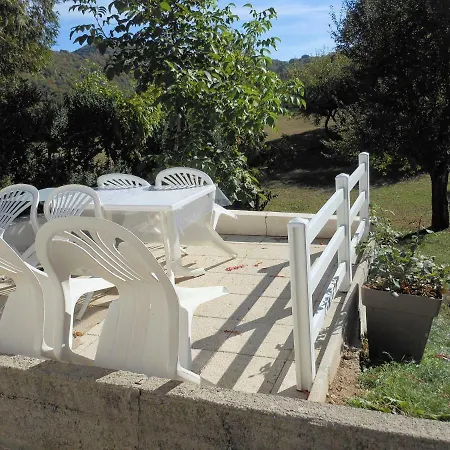 La Maison Sur La Colline Holiday home Saint-Etienne-de-Chomeil