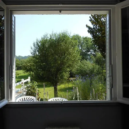 La Maison Sur La Colline *